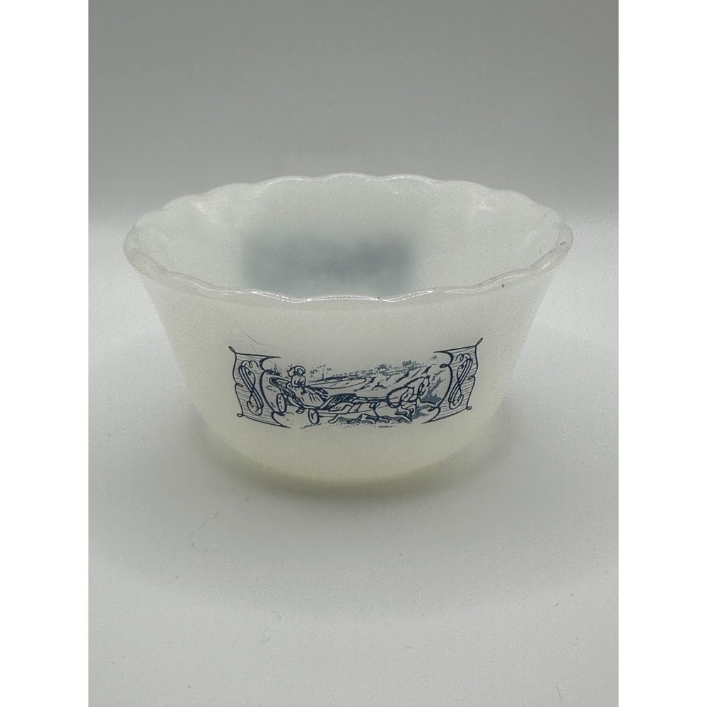 VINTAGE 1960's CURRIER‎ & IVES Milk Glass Ruffled Edge 6oz.Dessert Custard Cup